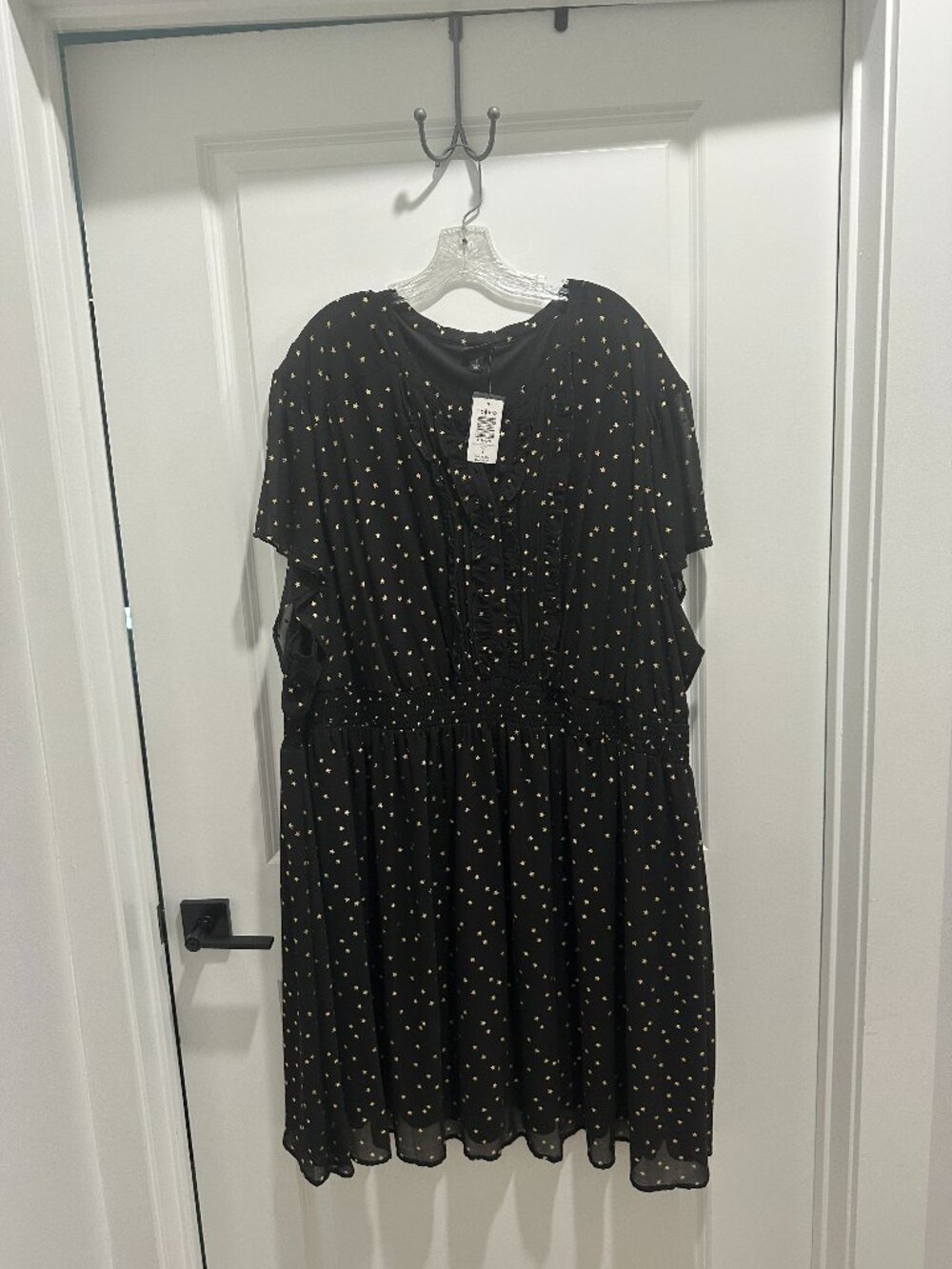Black torrid Chiffon Short Sleeve Dress with Gold Stars 6